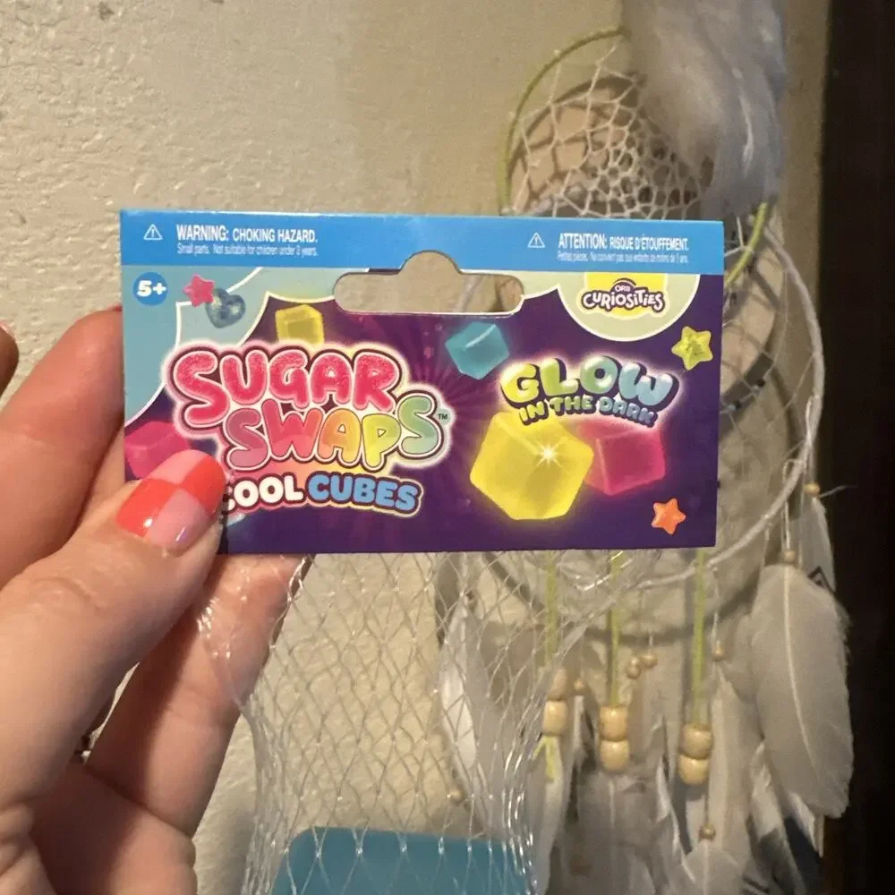 Sugar Swaps ORB Glow in the Dark Blue Gel Squeeze Ball Stress Toy NEW VIRAL